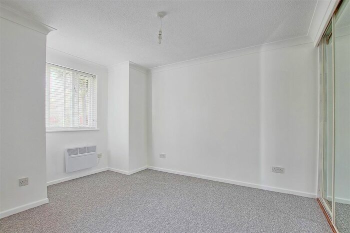1 Bedroom Flat To Rent In Westfield Lane, Cambridge, CB4
