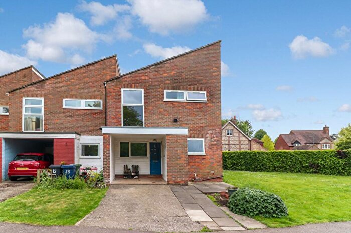 3 Bedroom End Of Terrace House For Sale In Meades Lane, Chesham, Buckinghamshire, HP5
