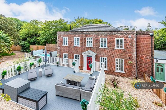 5 Bedroom Detached House To Rent In Weymouth, Weymouth, DT3