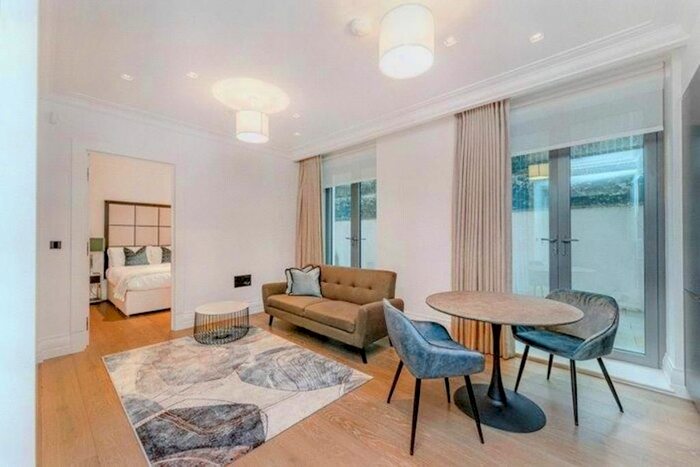 1 Bedroom Flat To Rent In Portland Place, London, W1B