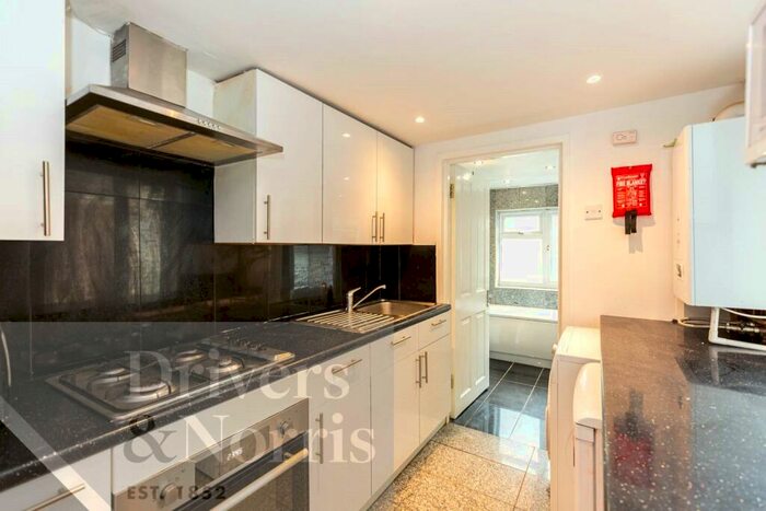 4 Bedroom Terraced House To Rent In Mitford Road, Archway, London, N19