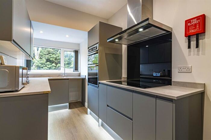 4 Bedroom House To Rent In Alfreton Road, Nottingham, NG7