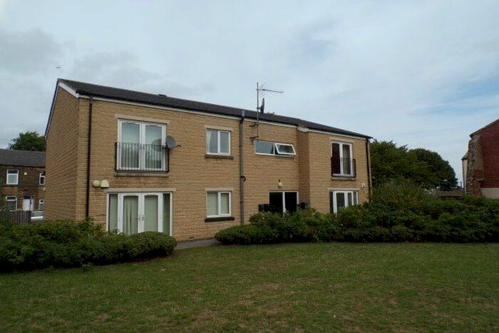2 Bedroom Flat To Rent In Mount Terrace, Halifax, HX2