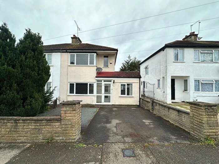 3 Bedroom Semi-Detached House To Rent In Sefton Avenue, Harrow, HA3