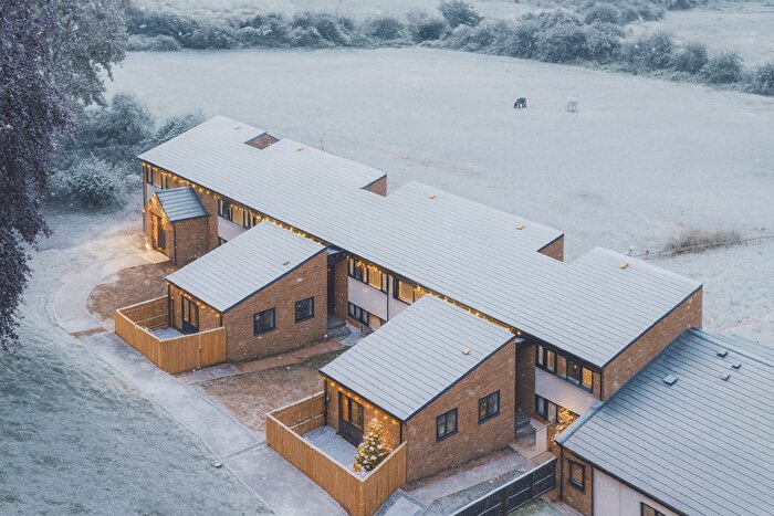 2 Bedroom Apartment For Sale In Plot - Hooks Hill, Purton, SN5