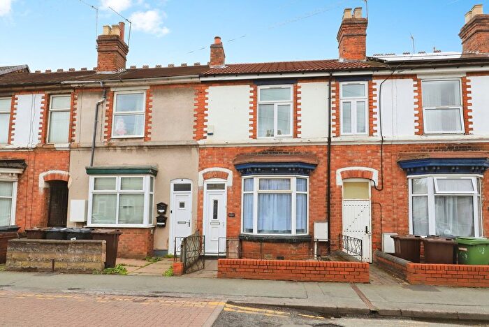 3 Bedroom Terraced House For Sale In Owen Road, Wolverhampton, West Midlands, WV3