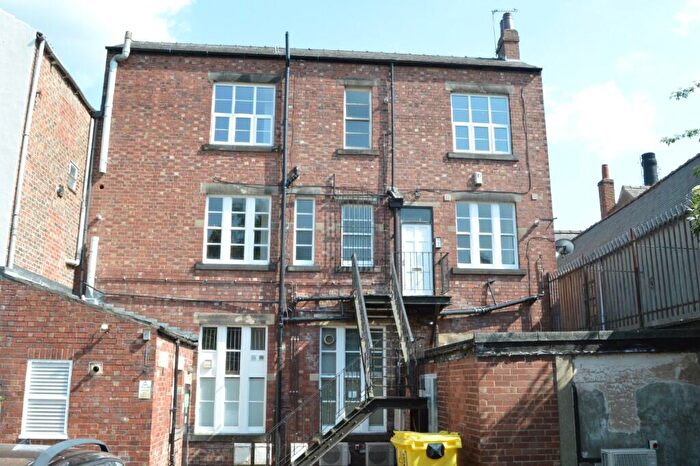 1 Bedroom Flat To Rent In Bridge Street, Tadcaster, North Yorkshire, LS24