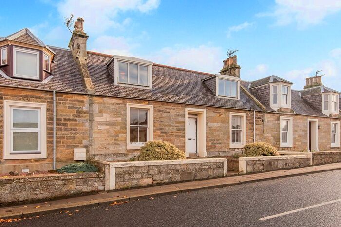 2 Bedroom Cottage For Sale In Charles Street, Pittenweem, KY10