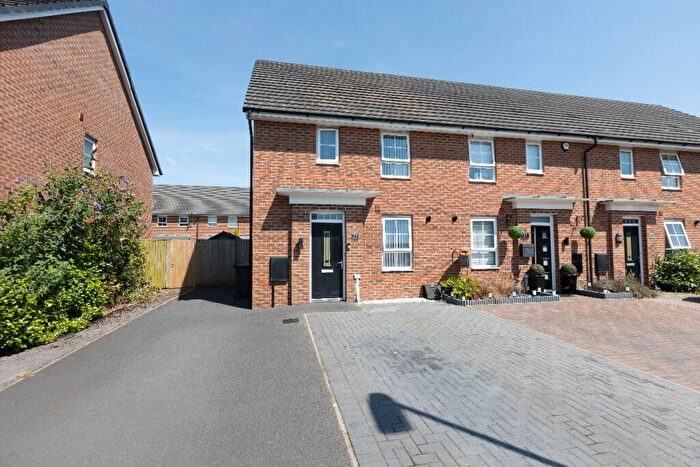 3 Bedroom End Of Terrace House To Rent In Mariner Way, Lancaster, LA1