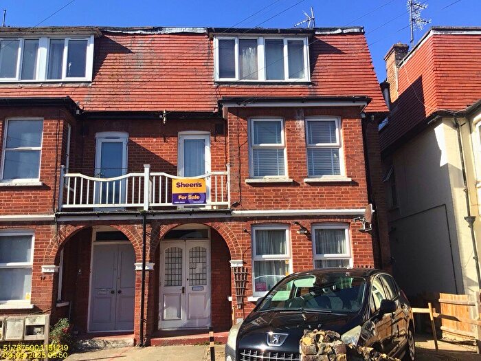 2 Bedroom Flat For Sale In Flat, Penfold Road, Clacton-On-Sea, Essex, CO15