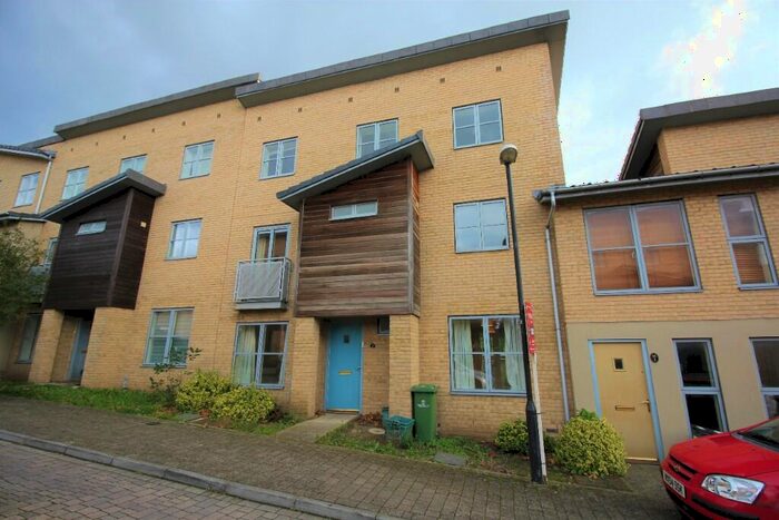 5 Bedroom Town House To Rent In Pinewood Drive, Cheltenham, Gloucestershire, GL51