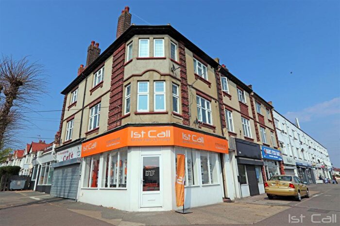 2 Bedroom Flat To Rent In Woodgrange Drive, Southend On Sea, SS1