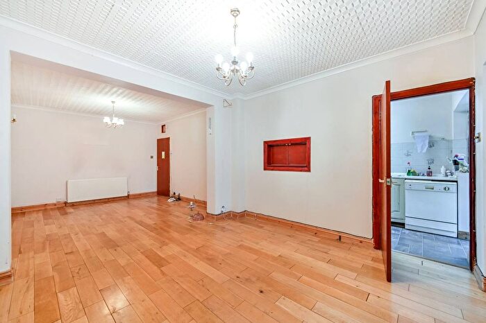 6 Bedroom End Terrace House For Sale In Francis Road, Hounslow, TW4