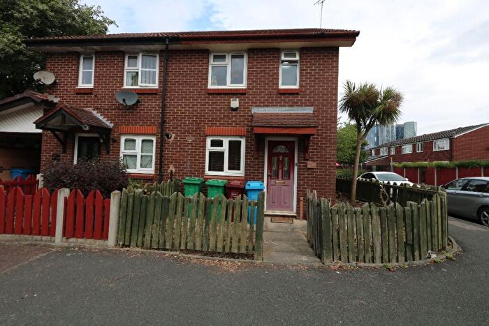 2 Bedroom Semi-Detached House To Rent In Culmington Close, Manchester, M15