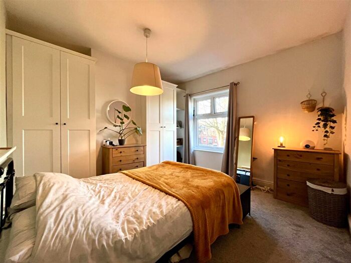 2 Bedroom End Of Terrace House To Rent In Harley Road, Sale, M33