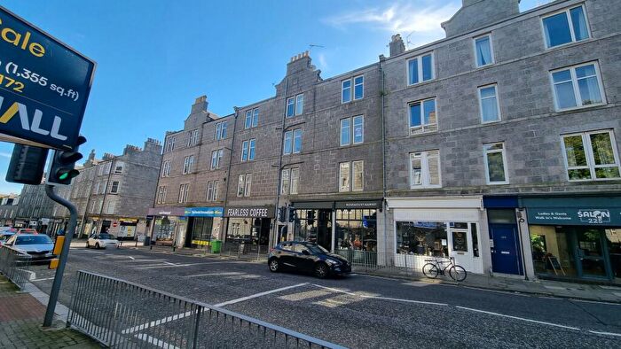 1 Bedroom Flat To Rent In Rosemount Place, Rosemount, Aberdeen, AB25