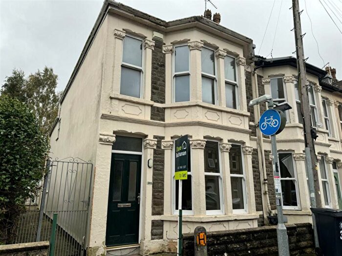 4 Bedroom End Of Terrace House To Rent In Coronation Avenue, Fishponds, Bristol, BS16