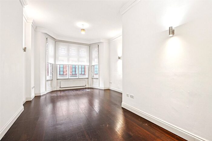 2 Bedroom Flat To Rent In Hans Road, London, SW3