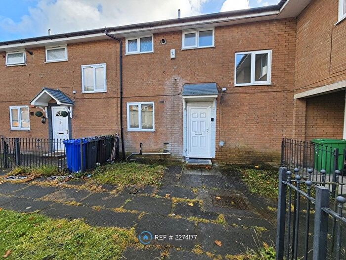 2 Bedroom Terraced House To Rent In Regal Walk, Manchester, M40