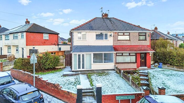 3 Bedroom Semi Detached House For Sale In Beechwood Grove, Prescot, L35