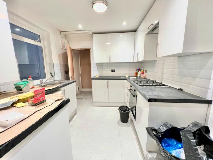 3 Bedroom Terraced House To Rent In Edinburgh Road, Waltham Stow E17