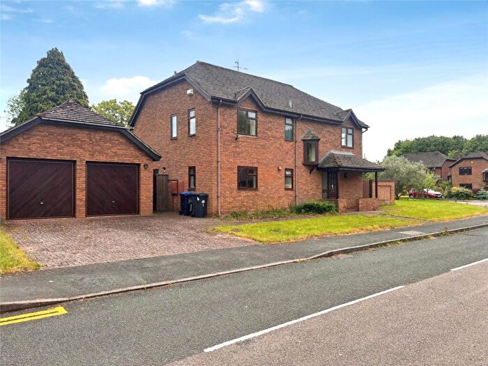 5 Bedroom Detached House For Sale In The Malins, Warwick, Warwickshire, CV34