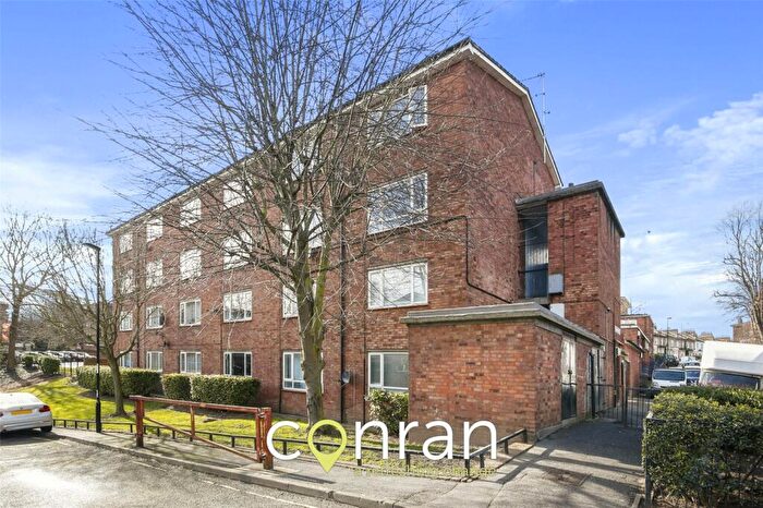 2 Bedroom Apartment To Rent In Andrews House, St Donatts Road, SE14