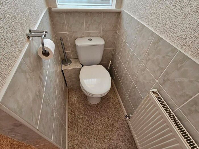 2 Bedroom Detached Bungalow For Sale In Hogarth Road, Eastbourne, BN23