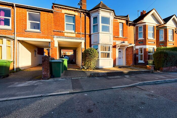 1 Bedroom Maisonette To Rent In Cambridge Road, Southampton, Hampshire SO14