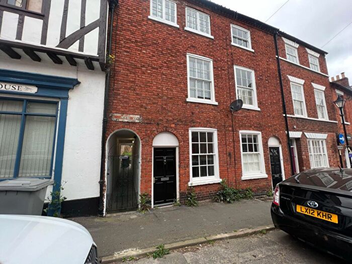 4 Bedroom Terraced House To Rent In Swinegate, Grantham, NG31