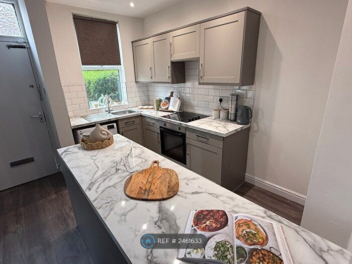 2 Bedroom Terraced House To Rent In Bankfield Terrace, Leeds, LS4