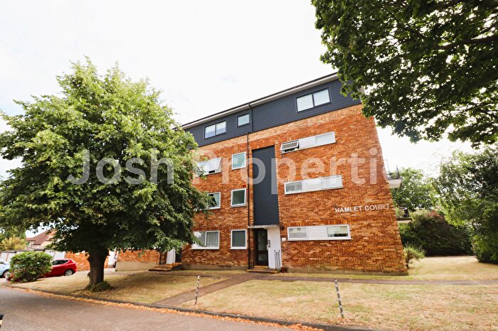 1 Bedroom Flat To Rent In Glengall Road, Woodford Green, IG8