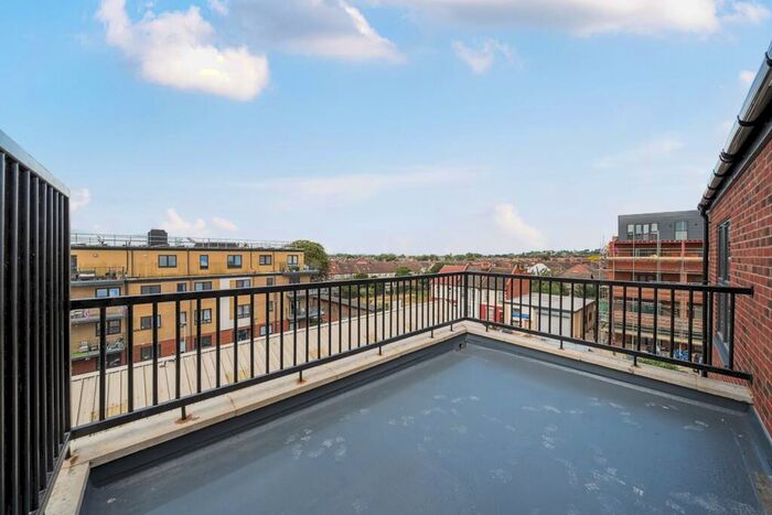 1 Bedroom Flat To Rent In London Road Thornton Heath, CR7