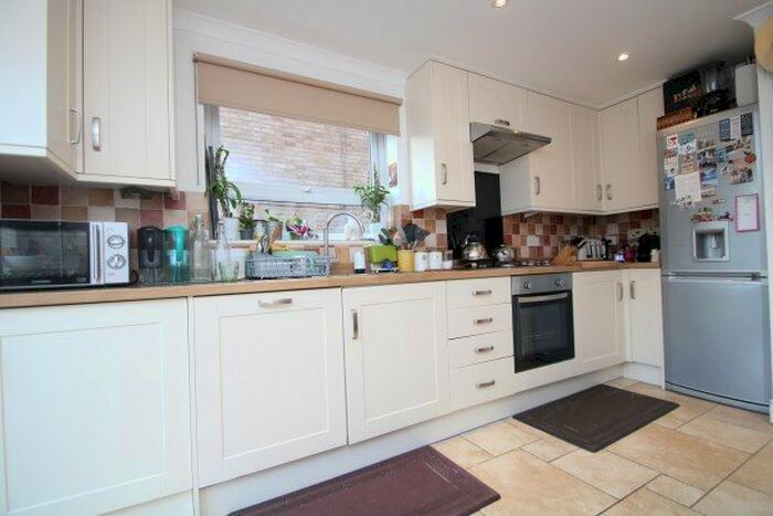 5 Bedroom End Of Terrace House To Rent In St. Clairs Road, Croydon, CR0