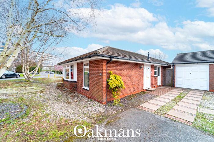 3 Bedroom Bungalow For Sale In Humphrey Middlemore Drive, Birmingham, West Midlands, B17