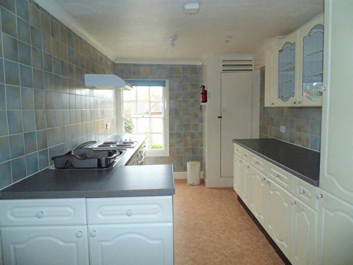 1 Bedroom Apartment To Rent In Catteshall Lane, Godalming, GU7