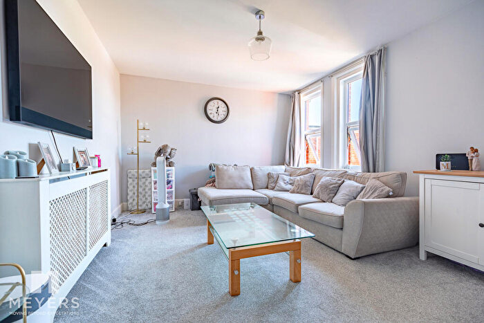 2 Bedroom Flat For Sale In Wimborne Road, Bournemouth, BH9