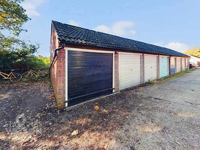 Garage / Parking To Rent In Riverdale Court, Brundall, Norwich, NR13