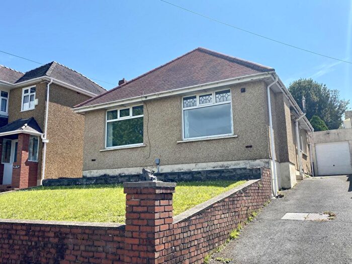 2 Bedroom Detached Bungalow For Sale In Mansel Road, Bonymaen, Swansea, City And County Of Swansea., SA1