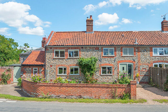 2 Bedroom End Of Terrace House For Sale In Gazeley, Suffolk, CB8