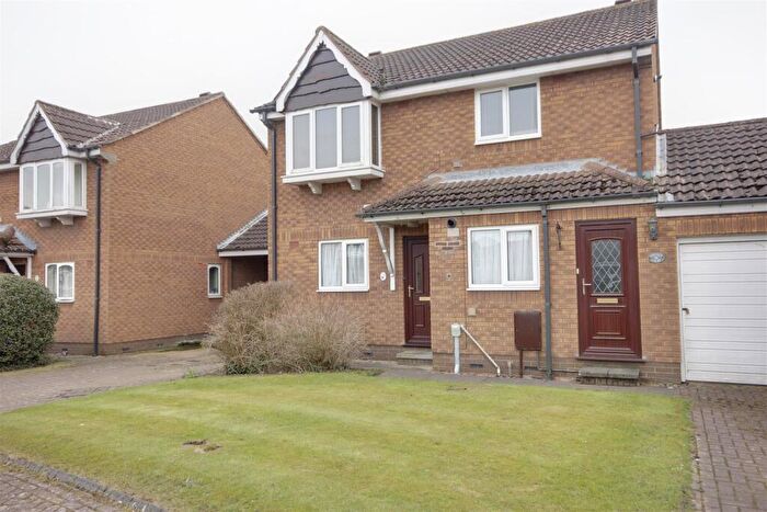 2 Bedroom Apartment For Sale In Chelsea Court, Cottingham, HU16