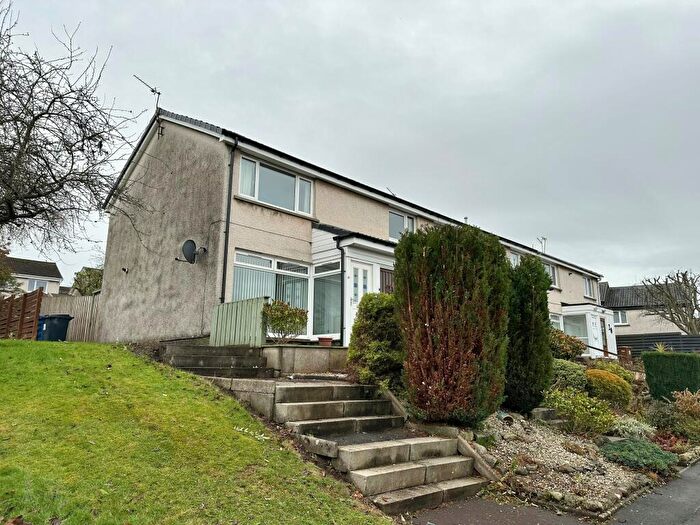 2 Bedroom Flat To Rent In Kenmore Avenue, Polmont, FK2