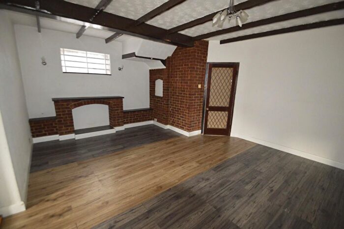 3 Bedroom End Of Terrace House For Sale In Downing Road, Dagenham, RM9