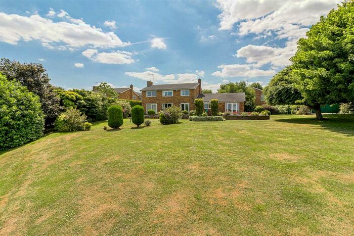 4 Bedroom Detached House For Sale In Lammas Close, Orlingbury, NN14