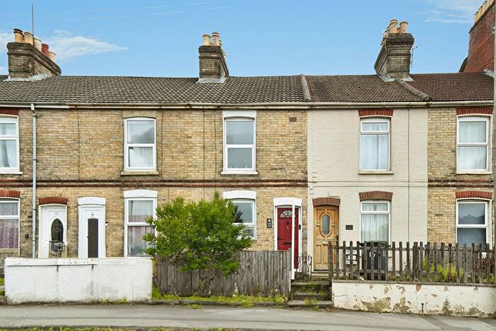 3 Bedroom Terraced House For Sale In Rampart Road, Salisbury, SP1