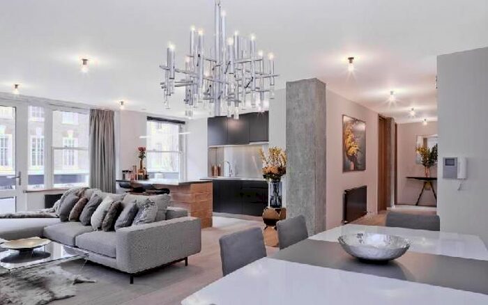 3 Bedroom Flat To Rent In Weymouth Street, Marylebone, London, W1W