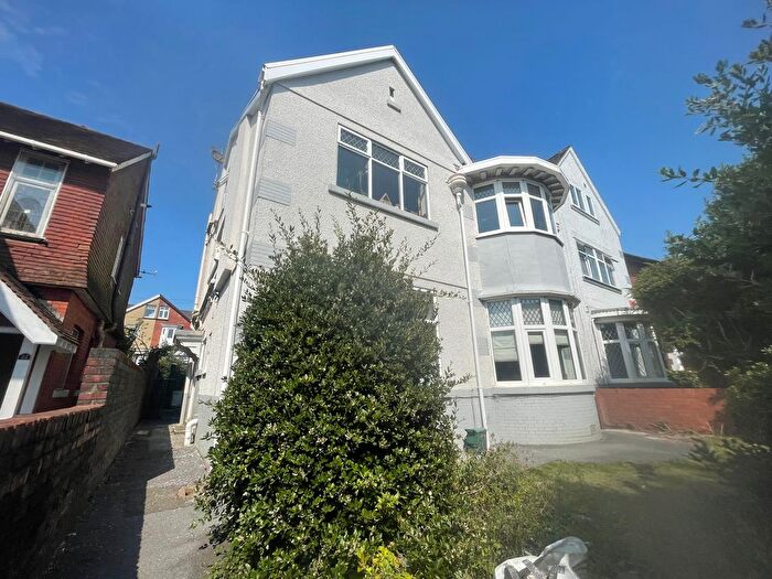1 Bedroom Flat To Rent In Uplands Crescent, Swansea, SA2