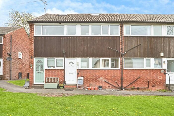 1 Bedroom Flat For Sale In Brookfield Court, Leeds, LS13