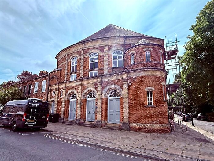 1 Bedroom Flat For Sale In Victoria Bar Apartments, Victor Street, YO1