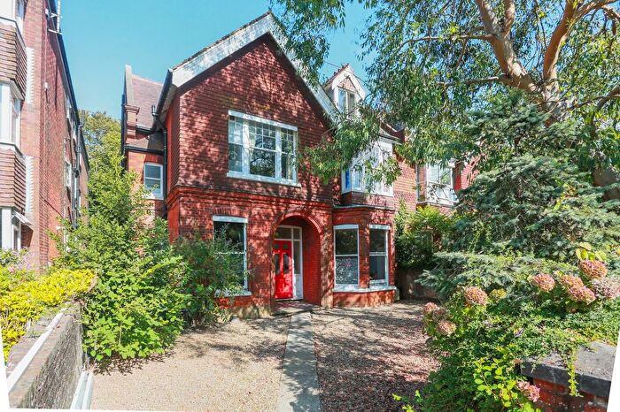 Studio For Sale In Dyke Road, Brighton, BN1